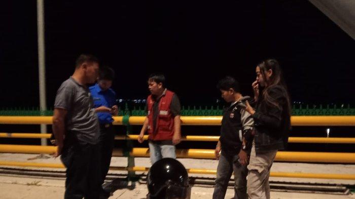 Kondisi Jembatan I Barelang Batam setelah seorang laki-laki terjun, Minggu (30/6/2024) sekira pukul 01.30 WIB. Aksi laki-laki itu bahkan terekam kamera pengunjung.