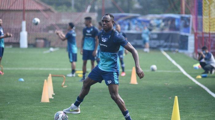 Jelang Persib Bandung vs PSM Makassar, Nick Kuipers dan Victor Igbonefo Dipastikan Absen