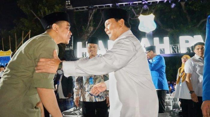 Menteri Pertahanan RI dan Ketua Umum Partai Gerindra Prabowo Subianto dan Wali Kota Solo Gibran Rakabuming Raka.