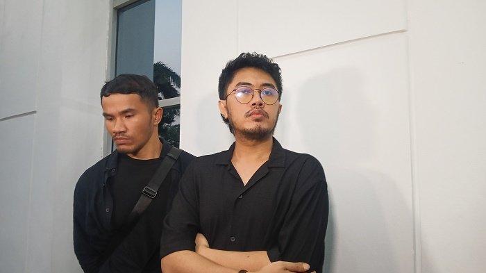 DJ Angger Dimas menjadi saksi dalam kasus kematian putranya, Dante dengan terdakwa Yudha Arfandi, di Pengadilan Negeri Jakarta Timur, Senin (29/7/2024).