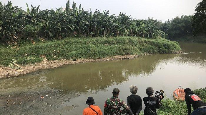 Lokasi penemuan tujuh mayat di Kali Bekasi dekat Perumahan Pondok Gede Permai (PGP), Jatiasih pada Minggu, 22 September 2024.