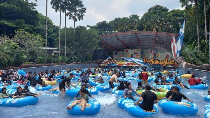 Kabar gembira bagi Anda yang ingin menikmati wahana air di The Jungle. The Jungle menghadirkan Promo KTP (Kartu Tanda Penduduk) untuk warga Jakarta, Jawa Barat dan Banten.