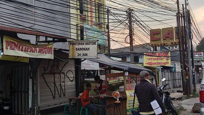 Keberadaan kabel udara yang semrawut di salah satu wilayah di Kota Bekasi tentunya merusak estetika/keindahan Kota.