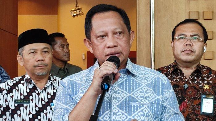 Mendagri Tito Karnavian saat kunjungan di Belitung, Bangka Belitung, Jumat (15/9/2023).