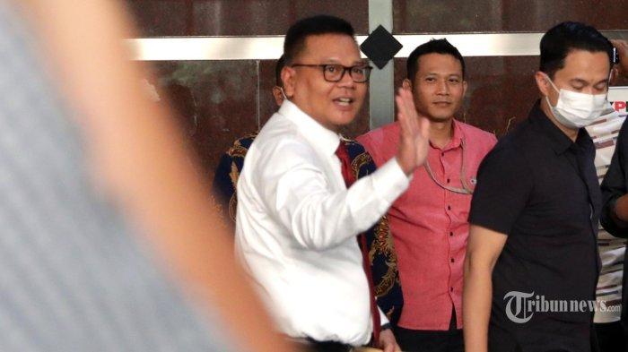 Brigjen Pol Endar Priantoro tiba di gedung KPK, Jakarta, Rabu (5/7/2023). Brigjen Pol Endar Priantoro kembali menjabat Direktur Penyelidikan di KPK berdasarkan Surat Keputusan (SK) Sekretaris Jenderal KPK tanggal 27 Juni 2023 setelah sebelumnya diberhentikan oleh Ketua KPK Firli Bahuri.