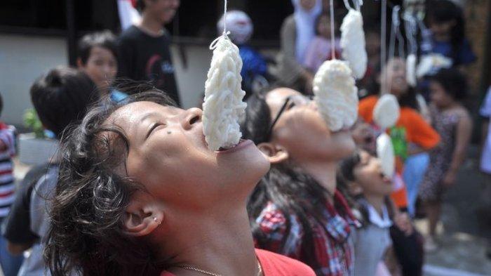 Ini 20 Ide Kegiatan 17 Agustus yang Seru salah satunya lomba makan kerupuk dan lomba tradisional lainnya