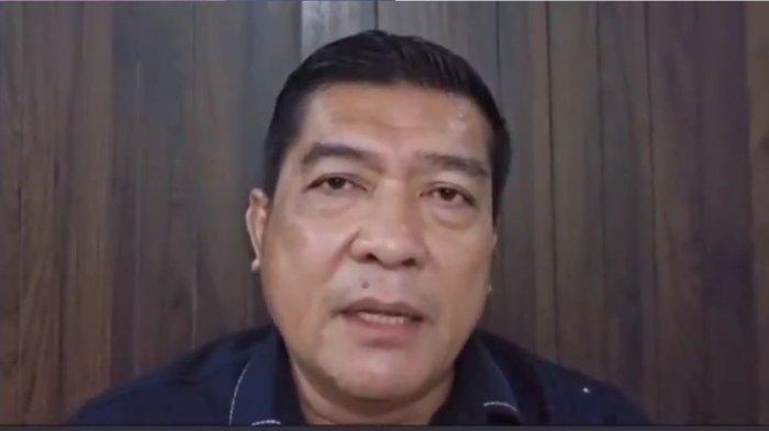 Silfester Matutina akhirnya buka suara usai viral videonya dikuliahi Rocky Gerung soal Pacta Sunt Servanda, Parsimoni dan Occam Razom hingga ngamuk dan mencaci maki.