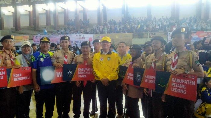 Gubernur Bengkulu Rohidin Mersyah membuka Pekan Olahraga Pelajar Daerah (Popda) Bengkulu 2024, Senin (13/5/2024).