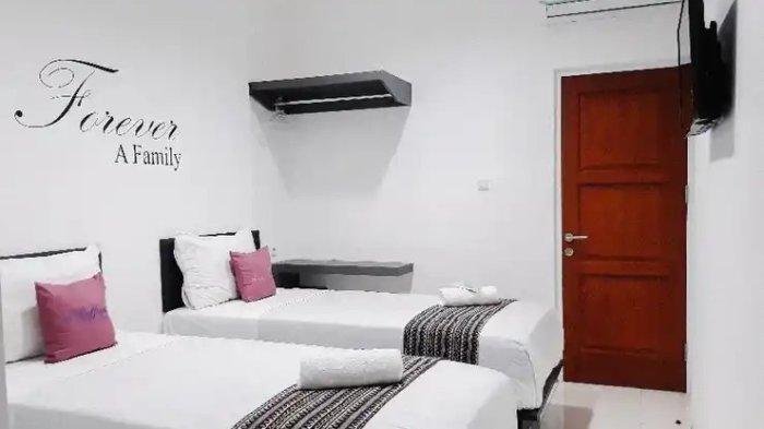 Rekomendasi hotel di Bogor yang syariah ini menyediakan fasilitas perlengkapan sholat.