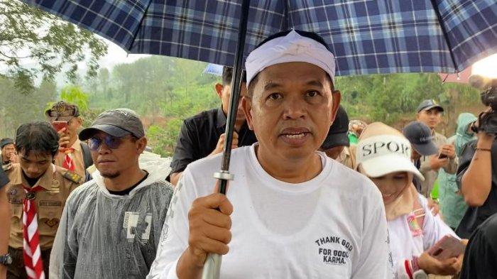 NASIB KARYAWAN HIBISC FANTASY - Gubernur Jawa Barat, Dedi Mulyadi ungkap nasib karyawan Hibisc Fantasy Puncak Bogor setelah bangunan dibongkar, Sabtu (22/3/2025).