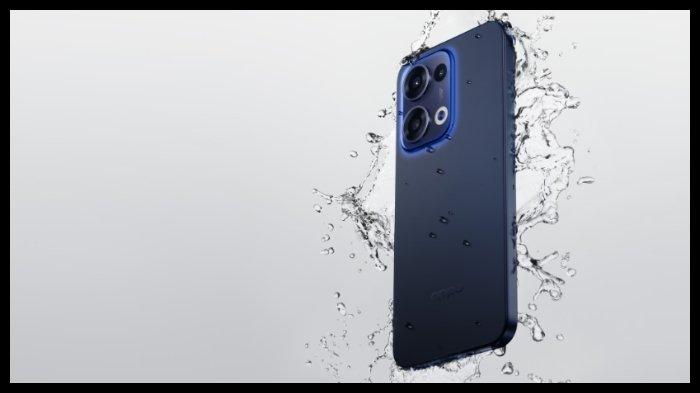 Oppo Reno13 5G warna Luminous Blue