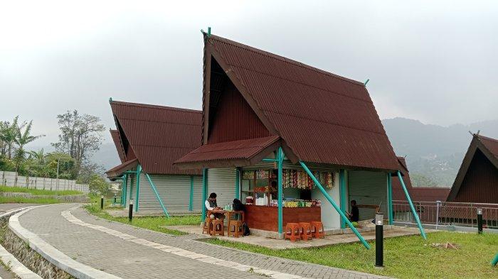 Pedagang di Rest Area Gunung Mas, Kamis (2/11/2023).