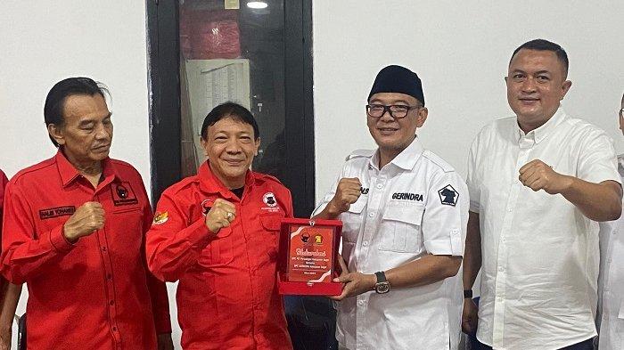 Pertemuan DPC PDIP dengan DPC Gerindra Kabupaten Bogor jelang Pilbup Bogor 2024, Selasa (9/7/2024).