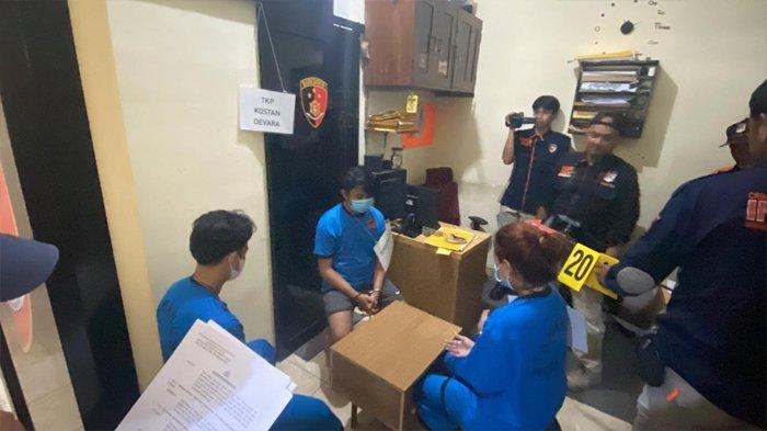 Rekonstruksi pembuhunan Indriana Dewi Eka Saputri di Polsek Babakanmadang, Kabupaten Bogor, Kamis (7/3/2024)