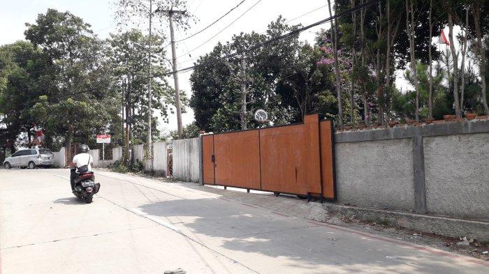 Penampakan Rumah Rocky Gerung di Jalan Kampung Curug, Desa Bojongkoneng, Kecamatan Babakan Madang, Kabupaten Bogor, Senin (14/8/2023).