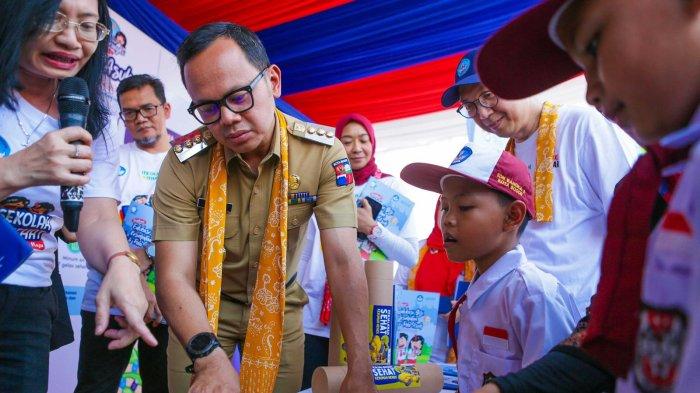 Bima Arya di SDN Bangka 3, Jalan Otista, Kota Bogor, Senin (31/7/2023).