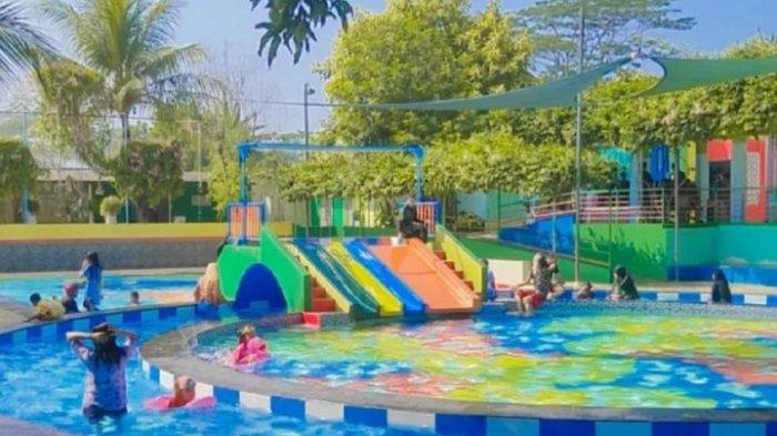 Rasakan keseruan bermain di kolam arus Sun Waterpark Bogor, tempat wisata air dengan konsep outdoornya yang seru.