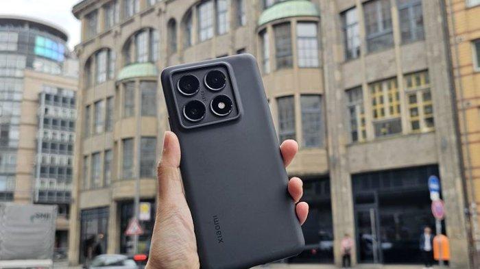 Tampilan Punggung Xiaomi 14T Pro yang memiliki desain curved. Ponsel ini resmi diluncurkan secara global di Berlin, Jerman, Kamis (26/9/2024).