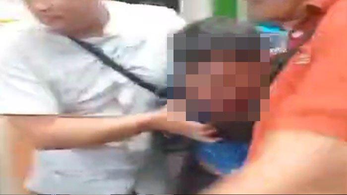 Tangkapan Layar Pengamanan diduga Pelaku Pedofil di Puncak Bogor, Jumat (16/2/2024).
