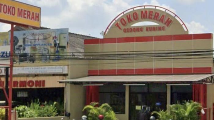 Toko tempat Arya Daru Beli Lakban Kuning di Yogyakarta