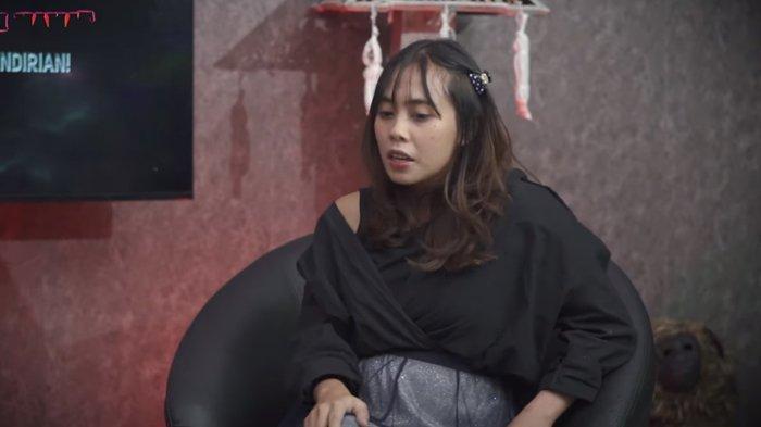 Viral kisah ibu hamil bernama Aini yang ngidam pergi ke 99 pantai tengah malam. Aini mengurai kehidupan masa kecilnya yang mengerikan hingga membuat tetangga ketakutan