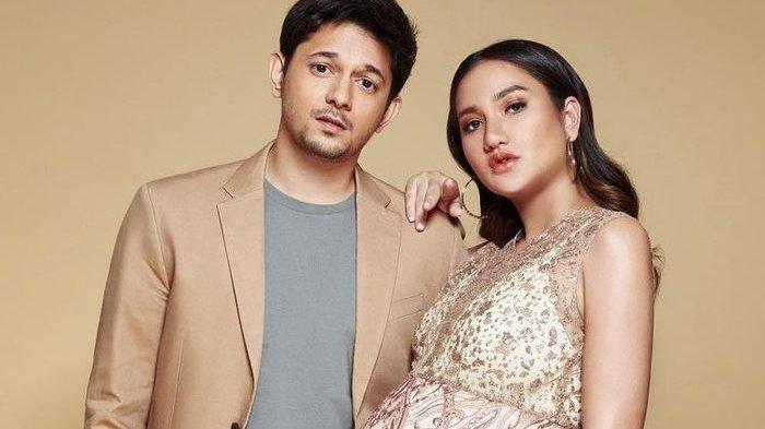 Tengku Dewi Putri dan Andrew Andika