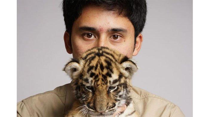Alshad Ahmad sedang menunggu hasil laboratorium untuk mengetahui penyebab anak harimau peliharaannya yang bernama Cenora mati pada Senin (24/7/2023).