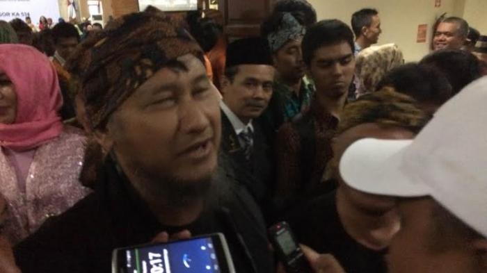 Mantan Wali Kota Bogor, H Diani Budiarto hadir dalam acara Paripurna Istimewa Hari Jadi Bogor ke-534 di gedung DPRD Kota Bogor, Jumat (3/6/2016).
