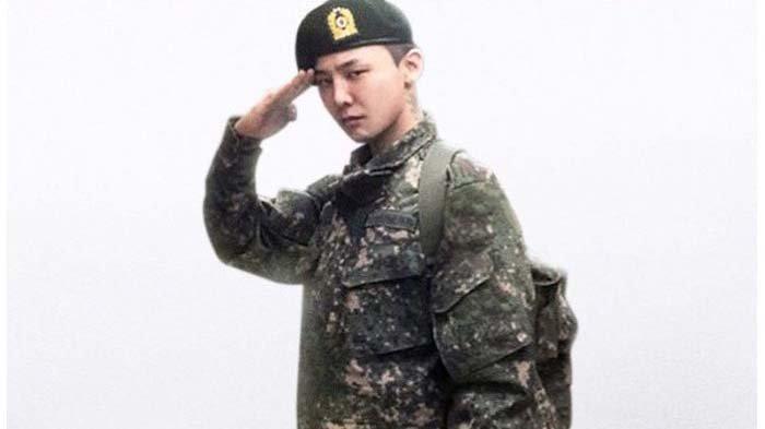 G-Dragon resmi keluar dari wajib militer