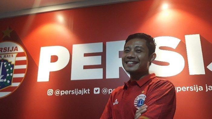 Evan Dimas Darmono saat diperkenalkan menjadi pemain baru Persija Jakarta di Kantor Persija, Jakarta Selatan, Sabtu (11/1/2020).