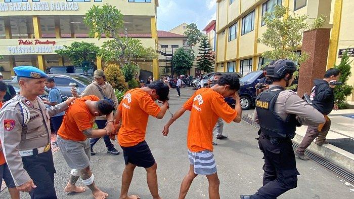 Kebrutalan gangster berinisial RJ (27) yang membuat mahasiswa menjadi korban di Jalan Raya Empang, Kecamatan Bogor Selatan, Kota Bogor, pada Sabtu (11/5/2024) dini hari diungkap polisi.
