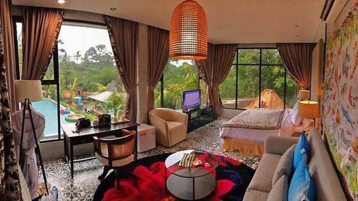 Penginapan Begreno Home di Bogor dengan fasilitas mewah ala Bali. Rekomendasi hotel di Bogor ini sangat nyaman, aman, sejuk, dan cocok untuk refreshing bersama keluarga.