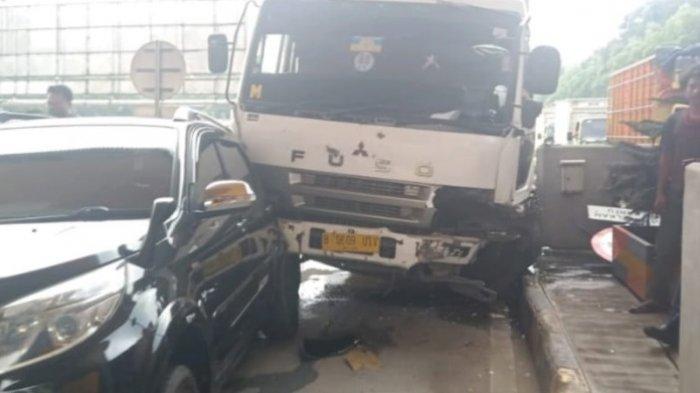 Kecelakaan beruntun di Gerbang Tol Ciawi, Kabupaten Bogor