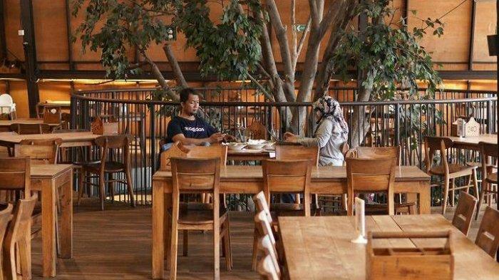 Kluwih Sunda Authentic merupakan tempat kuliner Bogor yang menyediakan beraneka ragam masakan dan minuman tradisional khas sunda.