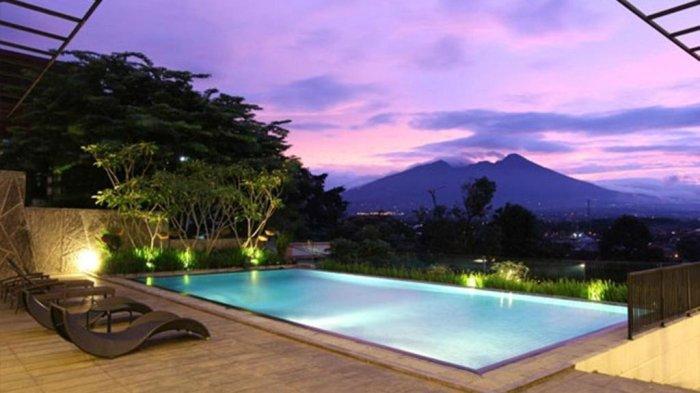 Bagi yang berminat menginap atau staycation bareng teman-teman, rekomendasi hotel di Bogor ini menjadi pilihan yang sempurna, salah satunya Royal Hotel Bogor.