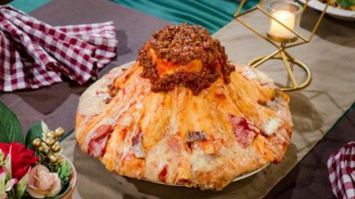 Cobain keunikan kuliner Bogor yang viral di Acclamare Coffee & Companion Sentul, ada pompeii pizza yang bentuknya seperti gunung meletus.