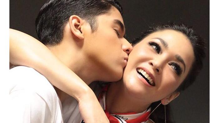 Maia Estianty bersama Al Ghazali