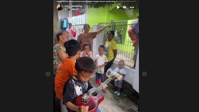 Cerita tetangga soal bocah bernama Hamzah yang mengaku ngamen karena diusir orangtua