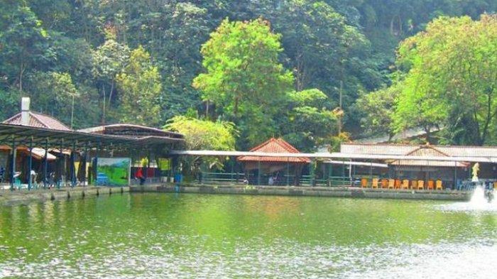 Pemancingan di tempat wisata Fishing Valley ini merupakan lokasi pemancingan terbesar yang ada di Bogor.