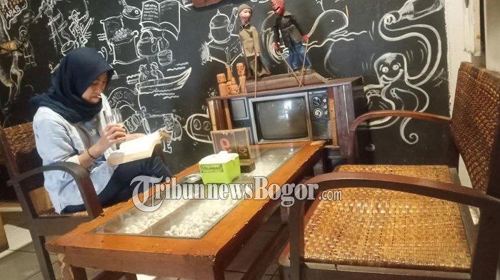 Kopi Klotok Cibanteng, tempat kuliner Bogor dekat kampus IPB yang harganya murah meriah.