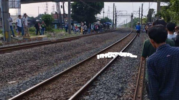 Pria tanpa identitas tewas tersambar kereta api, Jumat (30/6/2023).
