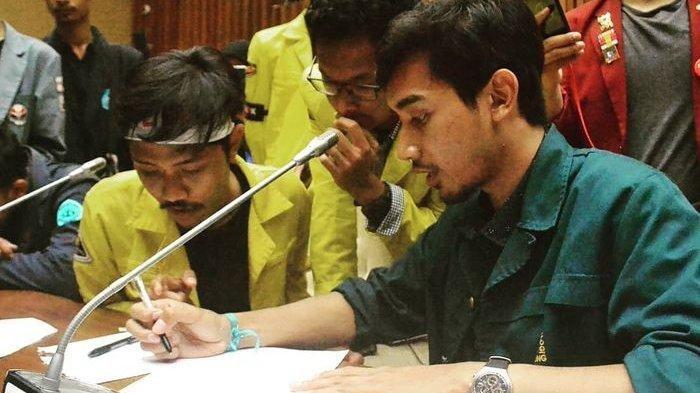 Presiden KM ITB, Royyan A Dzakiy dan Ketua BEM UI, Manik Marganamahendra, sosoknya kini menjadi sorotan setelah tampil di aksi mahasiswa menilak RKUHP dan revisi UU KPK