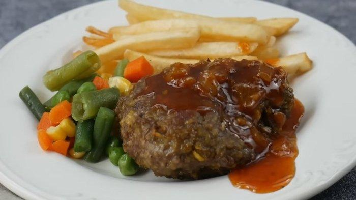 Catat tips dan trik cara membuat steak dari daging kurban Idul Adha. Hasilnya daging akan empuk mirip seperti steak di restoran mahal.