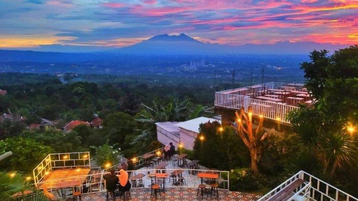 Berikut ini 5 rekomendasi tempat wisata taman di Bogor yang tidak menguras kantong, salah satunya Taman Fathan Hambalang.