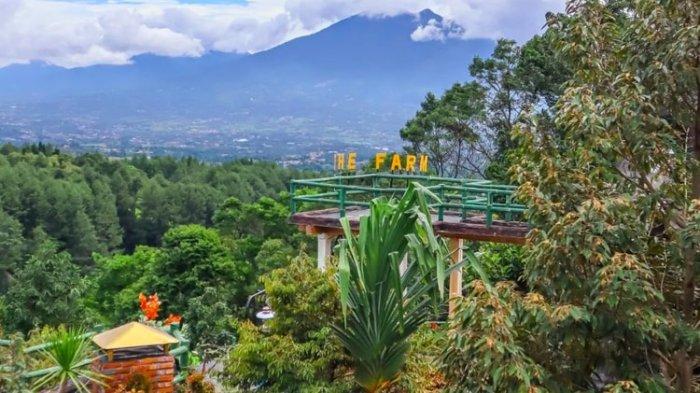 The Farm Pancawati merupakan tempat wisata keluarga di Bogor yang menawarkan pemandangan Gunung Salak.