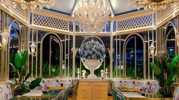 The Glass House menyediakan bermacam-macam menu kuliner Bogor dengan konsep tempat yang luxurious dan serba mewah.