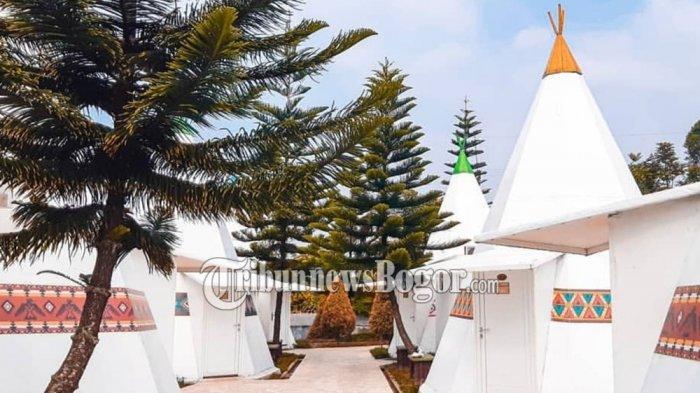 The Highland Park Resort tempat menginap mirip tenda Mongolian yang berlokasi di Jalan Curug Nangka Sinarwangi, Sukajadi, Kecamatan Tamansari, Kabupaten Bogor.