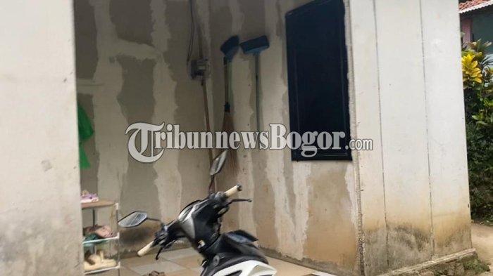 Kediaman rumah terduga teroris di wilayah Kampung Jami, Desa Sukajaya, Kecamatan Tamansari, Kabupaten Bogor, Jumat (27/10/2023)