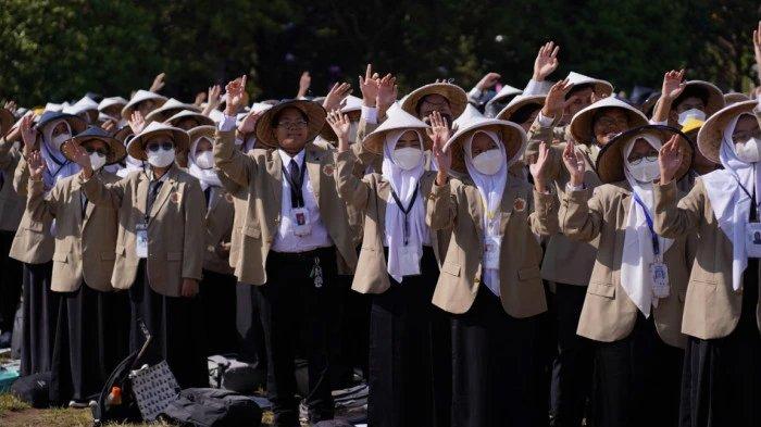 Lengkap data daya tampung Universitas Gadjah Mada semua jurusan S1 jalur SNBP yang diupdate oleh laman SNPMB. Lengkap dengan jumlah peminat UGM di tahun 2023