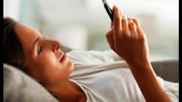 dr Tirta mengurai satu kebiasaan buruk sebelum tidur yang ternyata bisa bikin tidur Anda tidak nyenyak, jangan disepelekan.